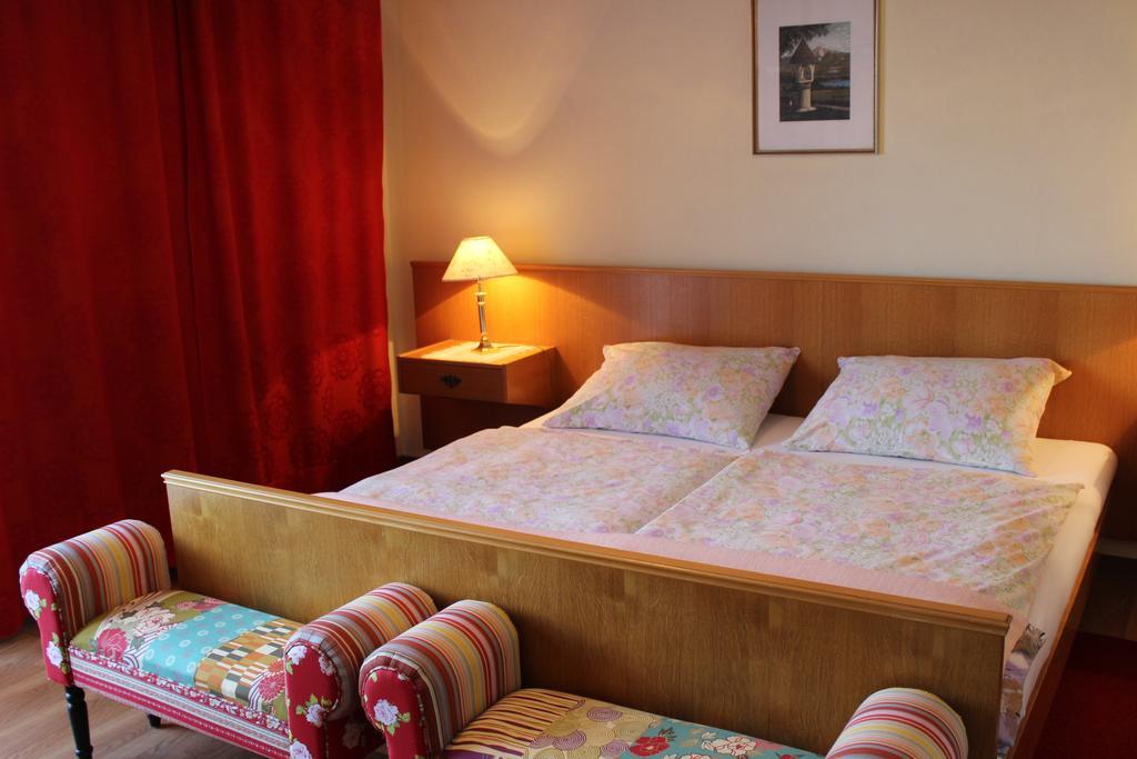 Dreimaderlhaus Apartment Velden am Woerthersee Luaran gambar