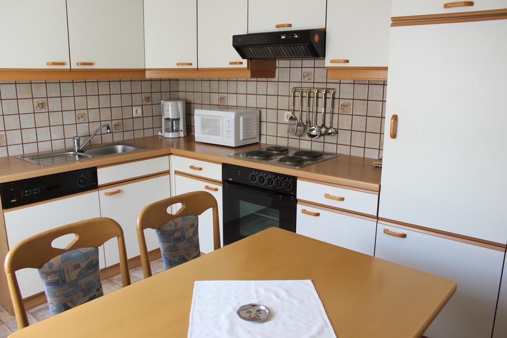 Dreimaderlhaus Apartment Velden am Woerthersee Luaran gambar
