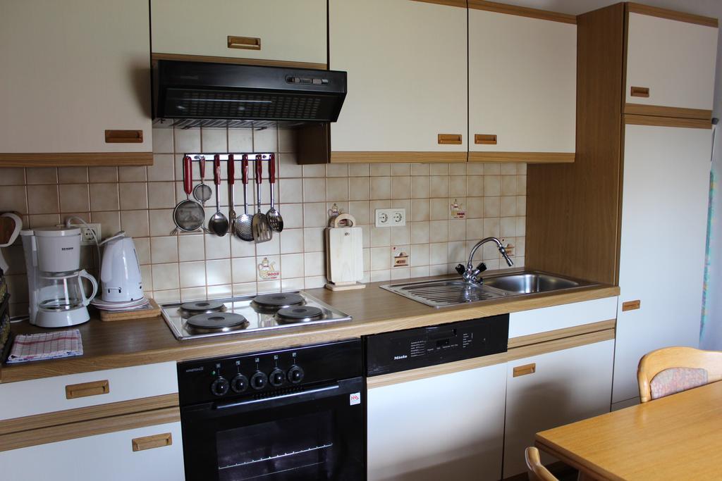 Dreimaderlhaus Apartment Velden am Woerthersee Luaran gambar
